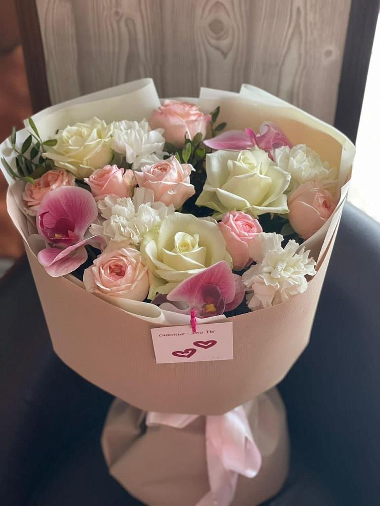 Букет цветов из: Орхидеи, Розы и Гвоздики в Редькино