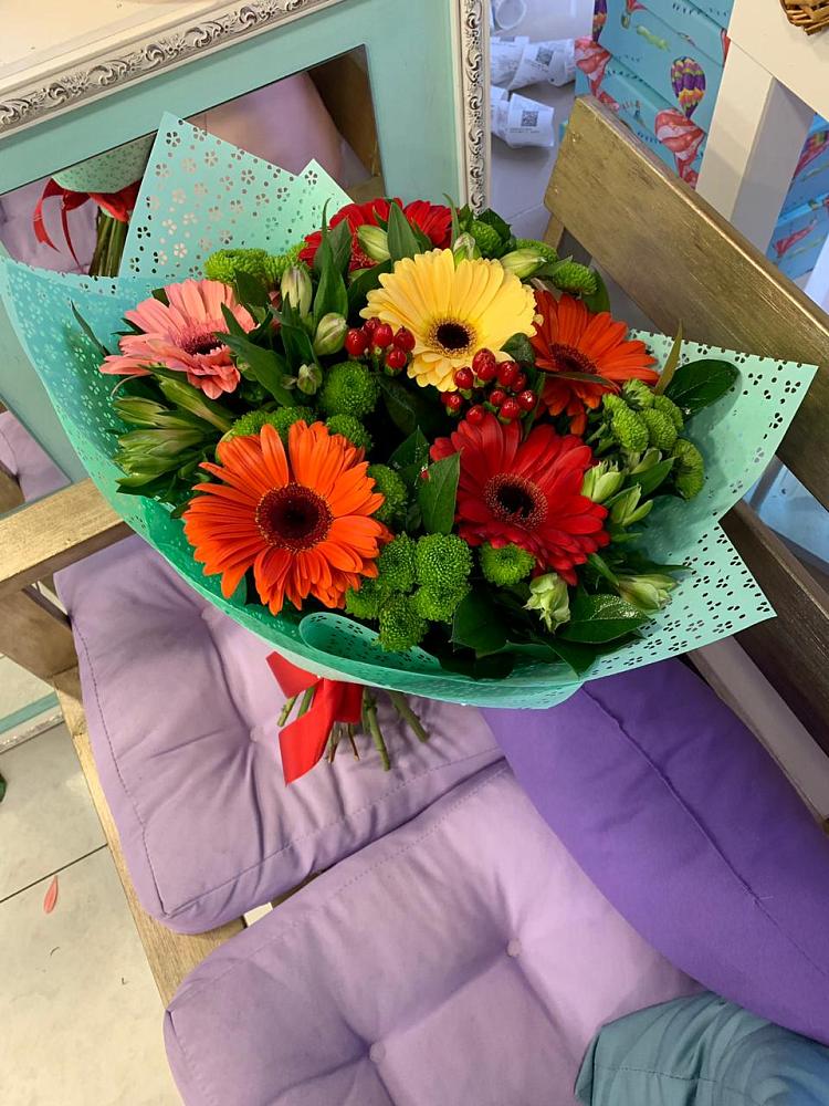 Букет цветов из: Герберы, Хризантемы и Альстромерии в Редькино