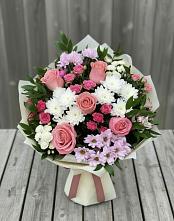 Букет цветов из:  Альстромерии, Гвоздики, Розы и Хризантемы в Редькино