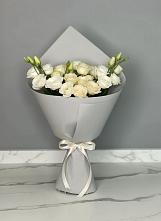 Букет цветов из:  Розы и Лизиантусы в Редькино